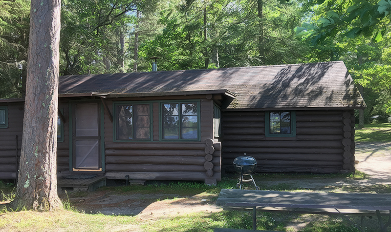 Pine Grove Lodge Cabin 2